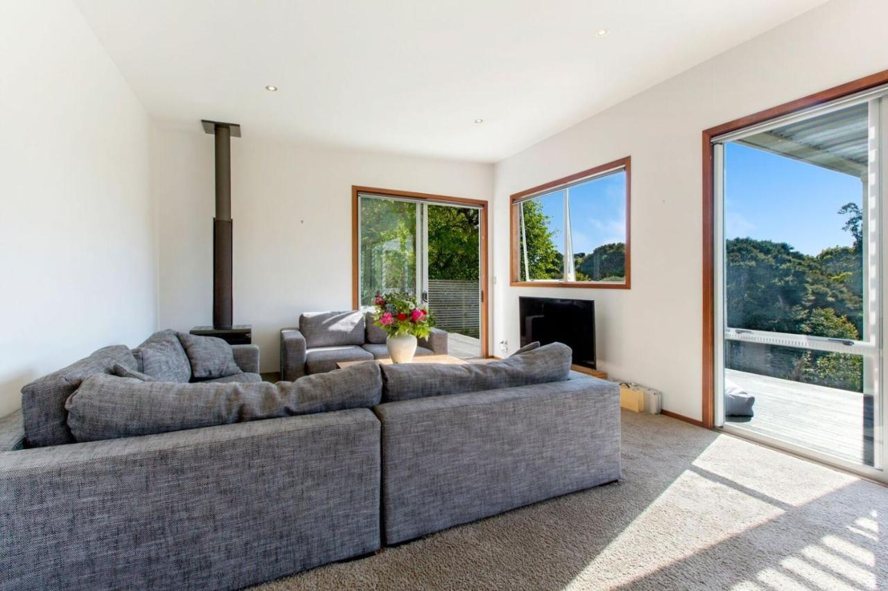 Karaka Sanctuary With Spa Pool By Waiheke Unlimited Oneroa Habitación foto
