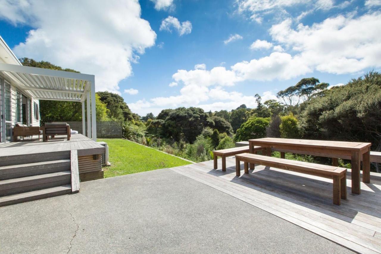 Karaka Sanctuary With Spa Pool By Waiheke Unlimited Oneroa Habitación foto